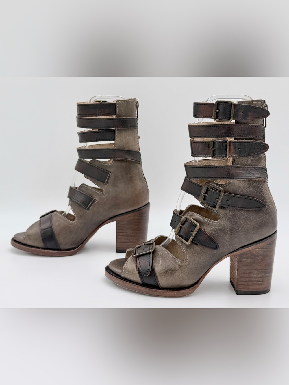 Freebird by Steven Bond Stone Leather Gladiator Buckle Sandals | Size 8 NWOB - Picture 2 of 14